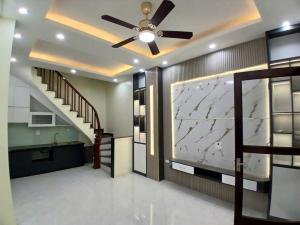 NHÀ ĐẸP MỚI XÂY - GẦN PHỐ NGÕ RỘNG - LÕI ĐỐNG ĐA